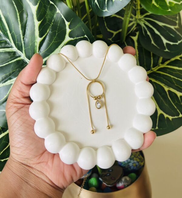 Liora Loop Necklace