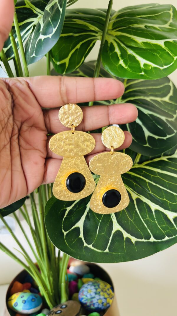 Golden Noir Earrings